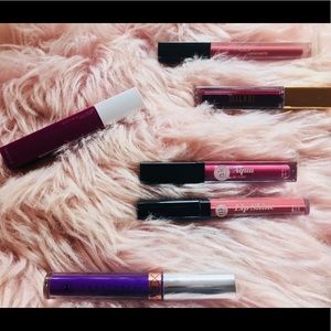 Matte lipsticks 💄✨ (can buy individually)